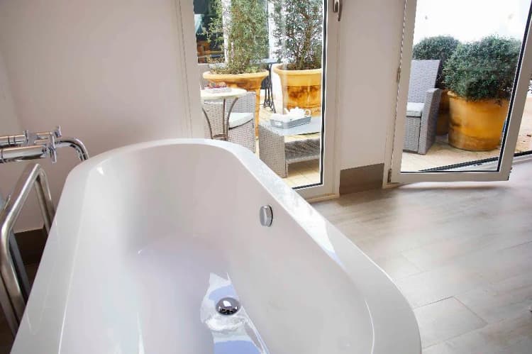 APARTMENT DELUXE Room, Overland Suites Catedral Luxury Apartments, Seville