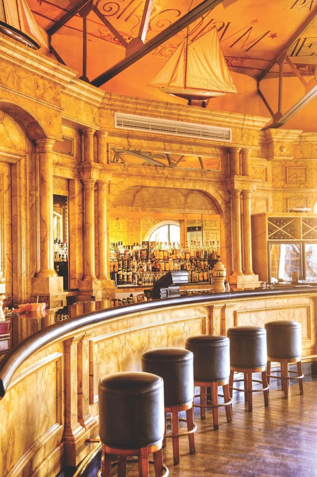 Bar, Hilton Malta, Malta