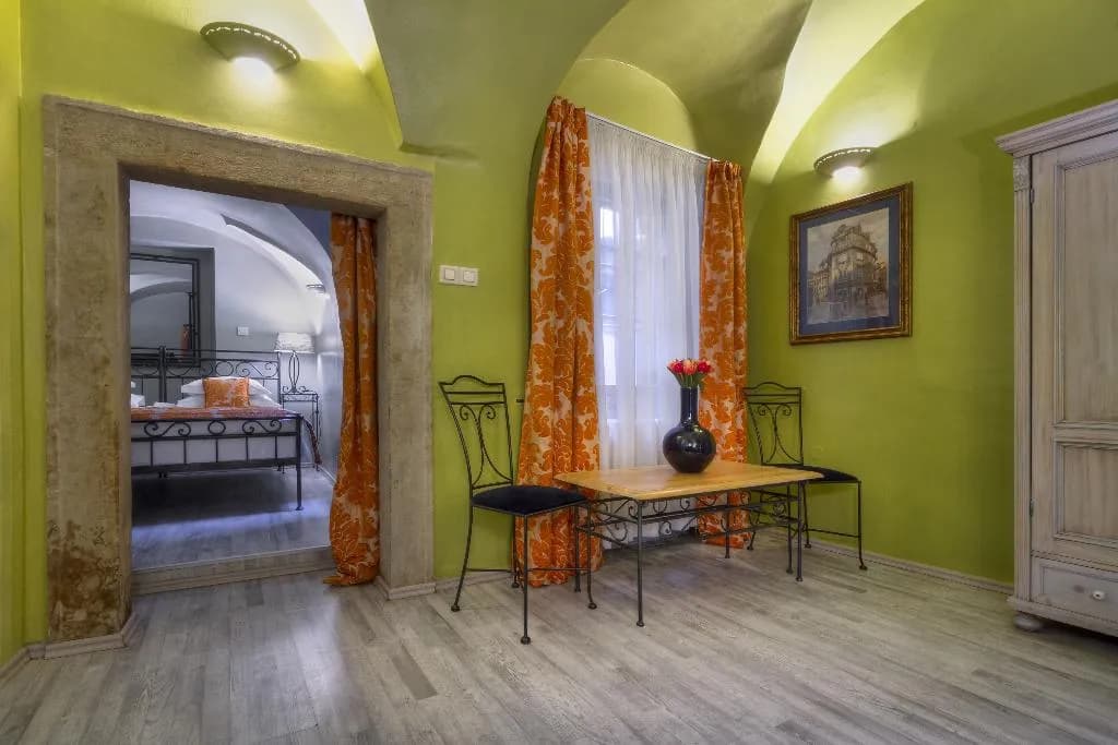 DOUBLE SUPERIOR Room, Black Star Suites, Prague