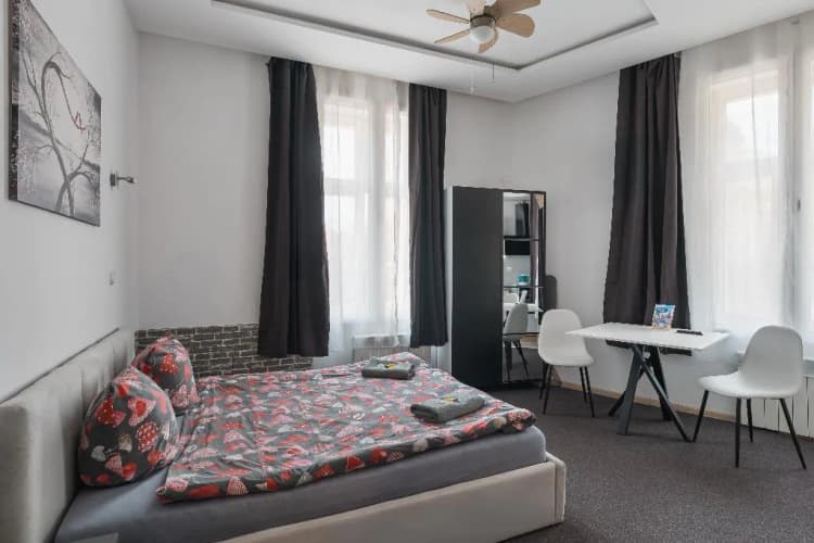 APARTMENT CAPACITY 2 Room, Queen Apartments, Krakow