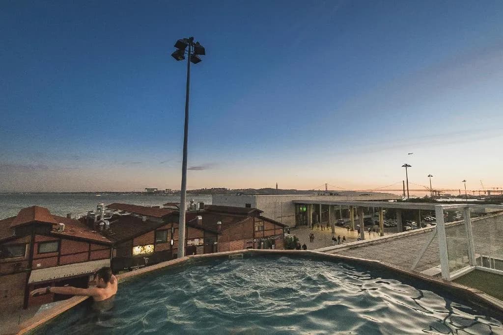 Beach, Sunset Destination Hostel, Lisbon