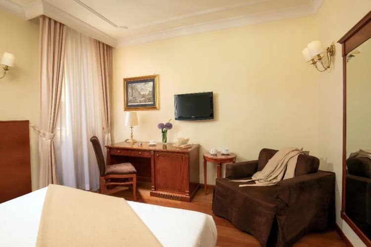 DOUBLE SUPERIOR WITH DOUBLE BED Room, Hotel Homs, Rome