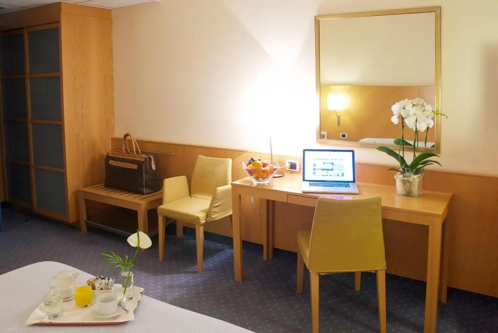 Conferences, B&B HOTEL Bergamo Executive, Milan