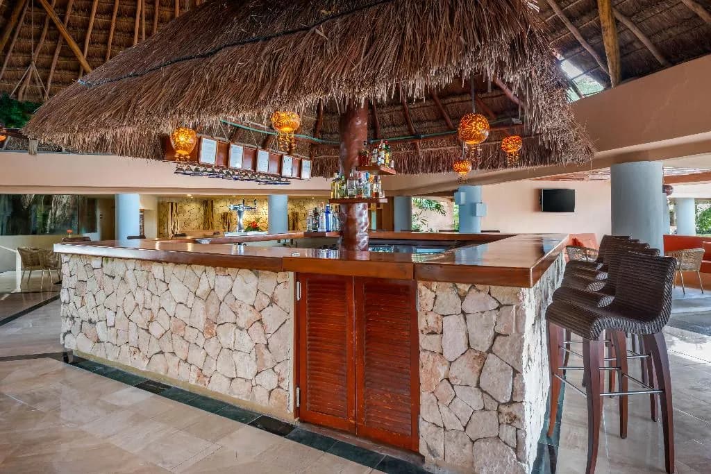 Bar, Puerto Aventuras Beach Resort, Cancun Area