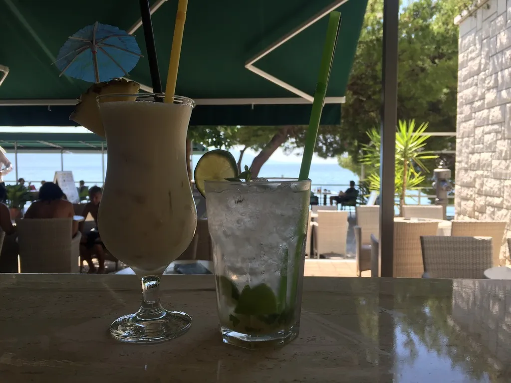 Bar, Saudade, Split