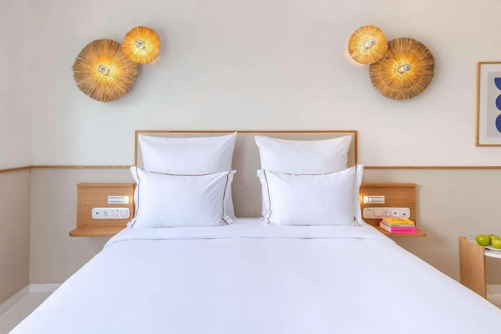 BUNGALOW DELUXE GARDEN VIEW Room, Brown Beach Chalkida Resort, Athens