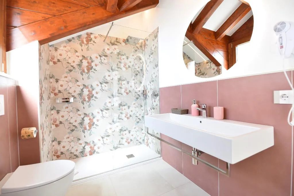 DOUBLE DELUXE SEA VIEW Room, Casa Milly, Naples