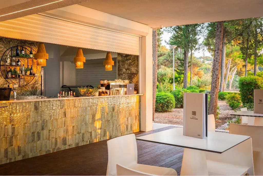 Bar, Aminess Vival Velaris Resort, Split