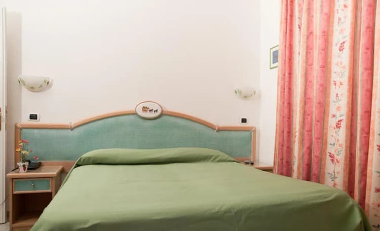 Double or Twin STANDARD Room, Hotel Del Postiglione, Naples