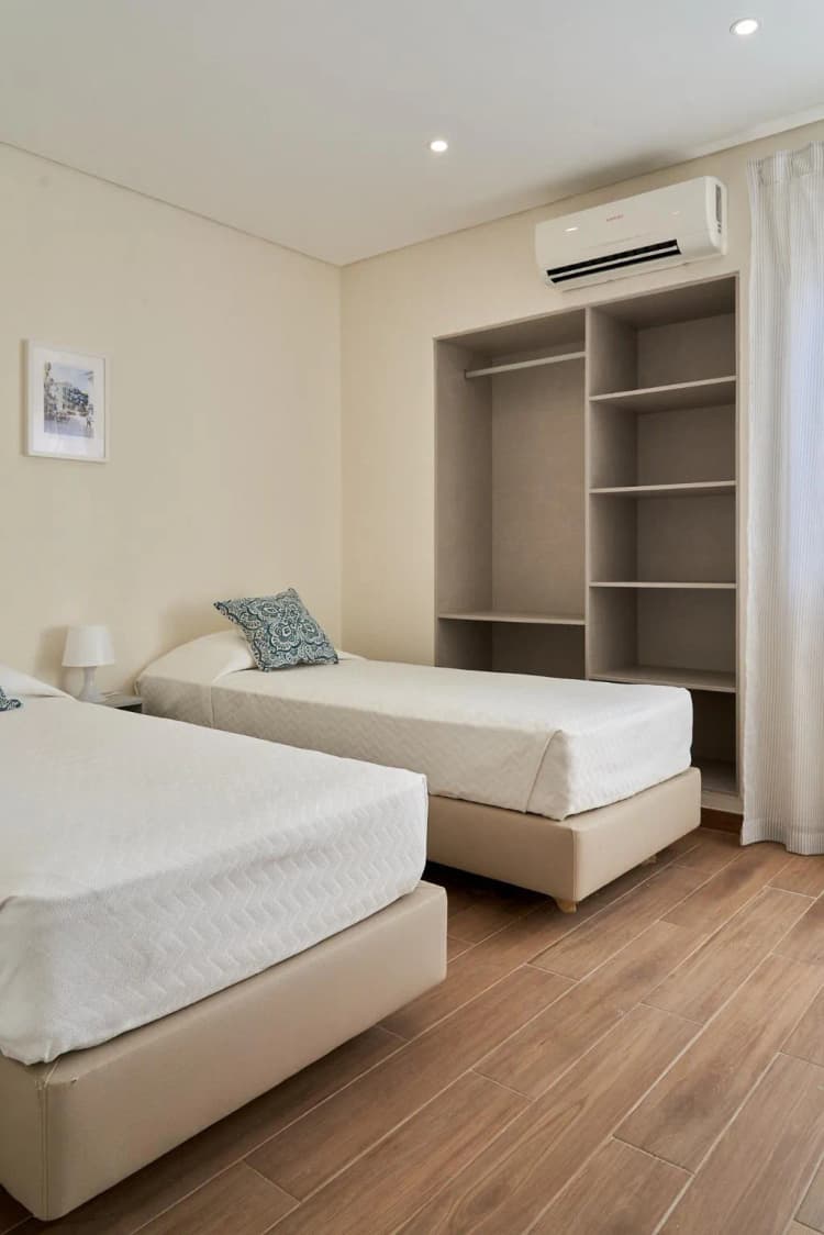 APARTMENT DELUXE WITH BALCONY Room, Legacy Suites & Apartments Albufeira Al, Algarve