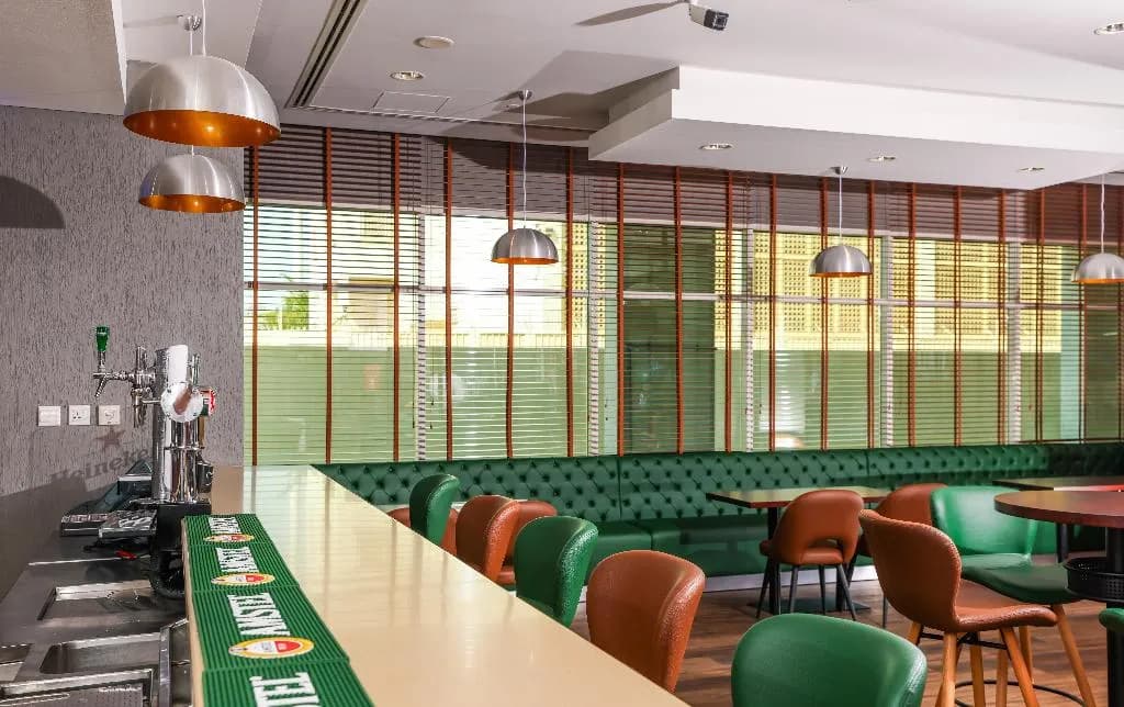 Bar, Holiday Inn Express Dubai Jumeirah, Dubai