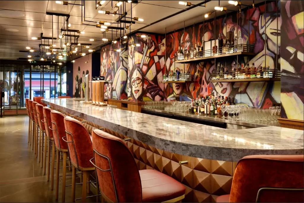 Bar, Hard Rock Hotel Madrid, Madrid