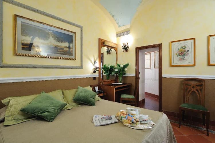 Double or Twin ECONOMY Room, Farnese, Rome