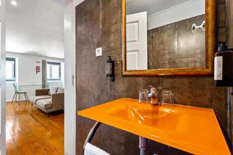APARTMENT CAPACITY 2 ONE BEDROOM Room, Casa do Patio by Shiadu, Lisbon