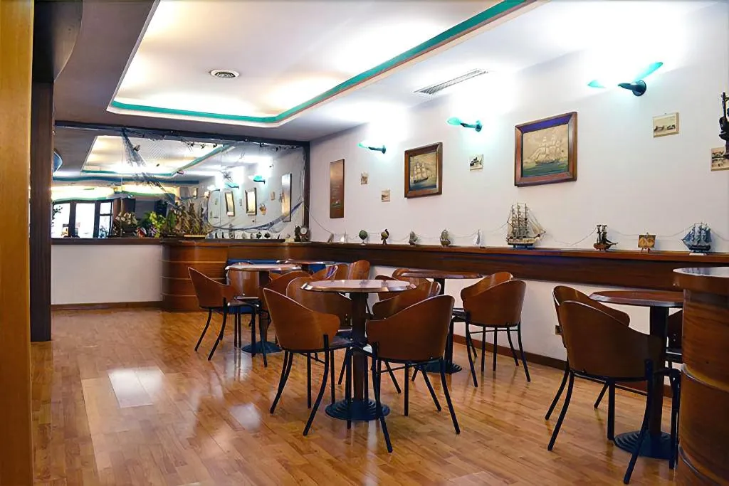 Bar, Hotel La Bussola, Rome