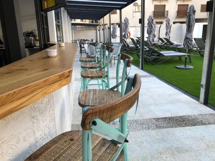 Bar, Windsor, Costa Brava