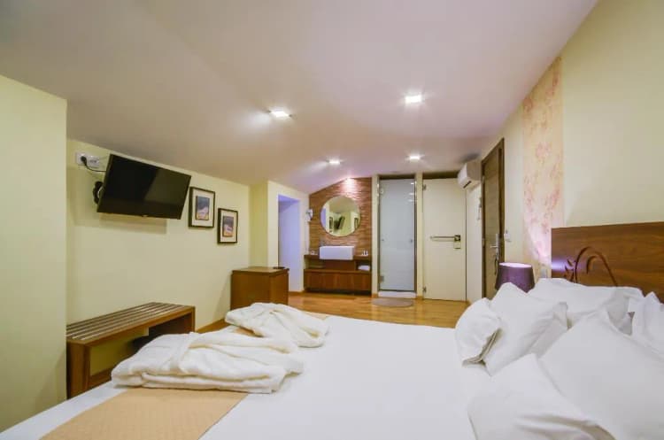 DOUBLE STANDARD Room, Hotel Borges Chiado, Lisbon