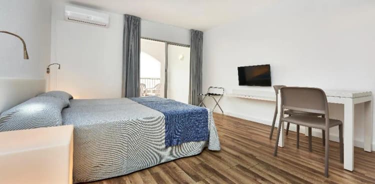 APARTMENT CAPACITY 2 TWO BEDROOMS Room, Caramelo Marina Cala'n Bosch (Adults Only), Menorca