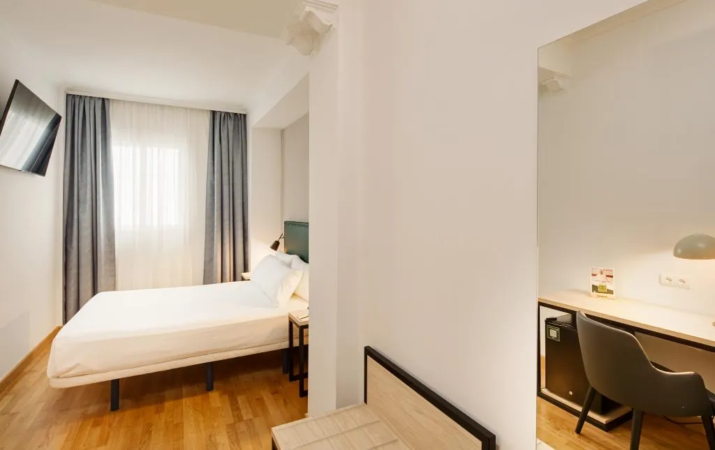DOUBLE CLASSIC Room, Sercotel Las Casas de los Mercaderes, Seville