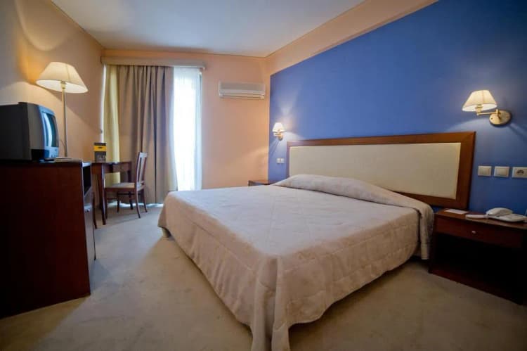Double or Twin STANDARD Room, Four Seasons, Athens
