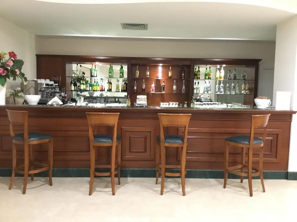 Bar, Minerva Resort Hotel, Naples