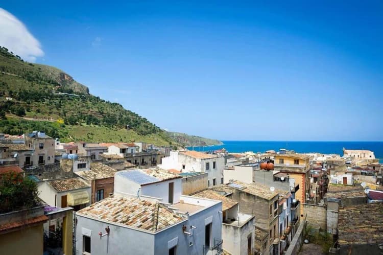 Beach, Casa Del Capitano, Palermo