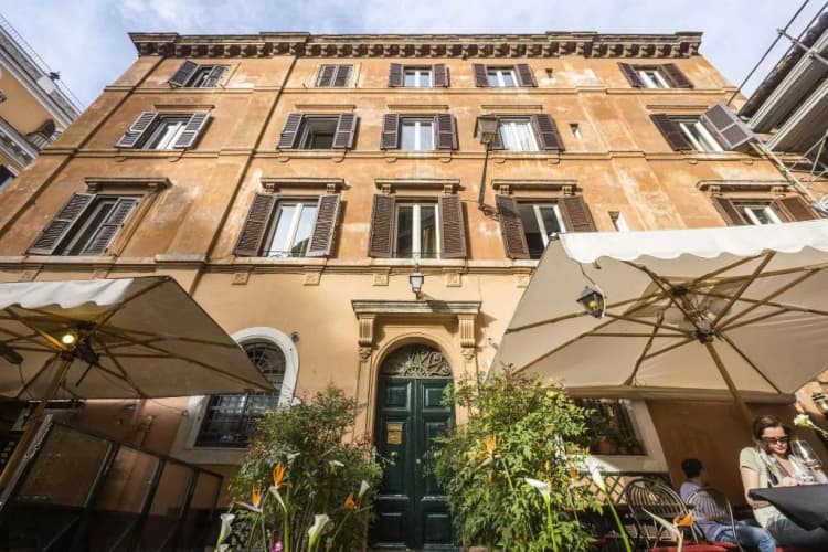 General view, Casa de' Fiori Biscione, Rome