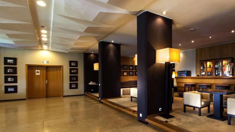 Bar, Carcavelos Beach Hotel, Lisbon