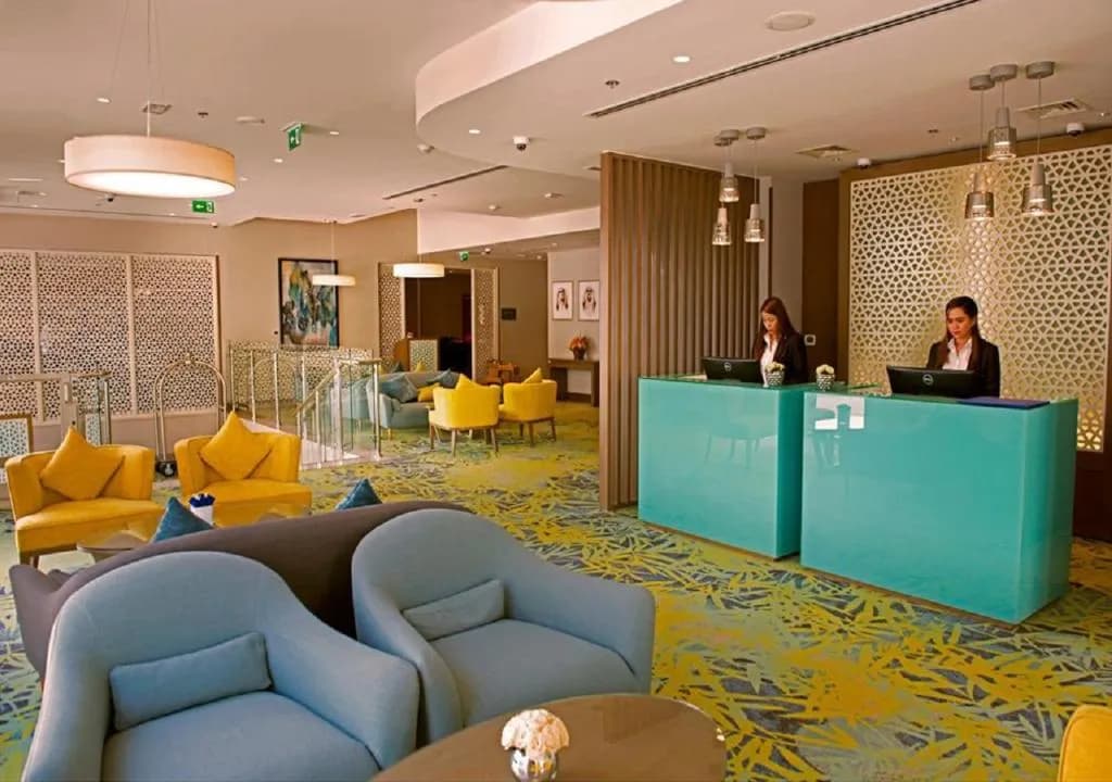 Bar, MENA Plaza Hotel Albarsha, Dubai