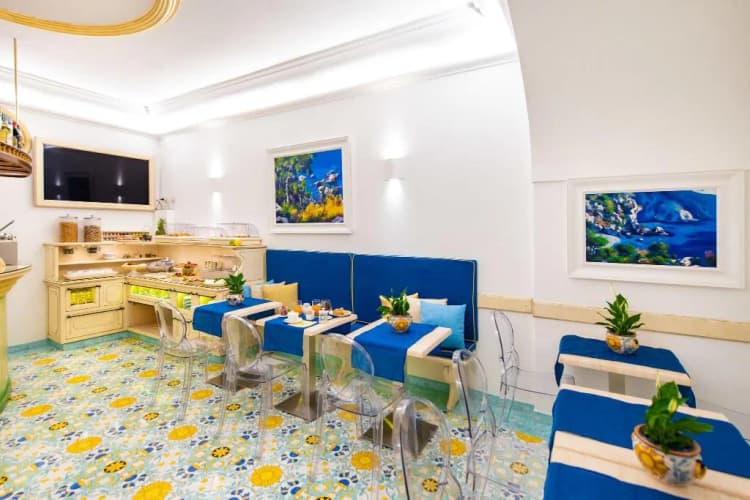 Bar, Hotel Royal Prisco, Naples