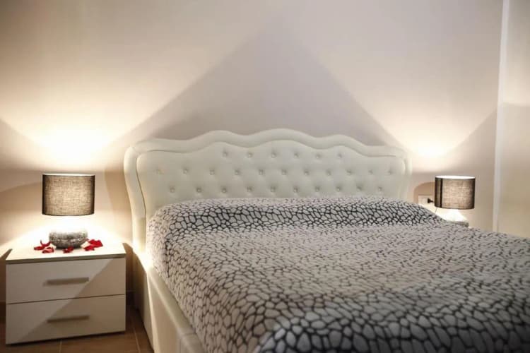 Room, Rome Winners Home, Naples