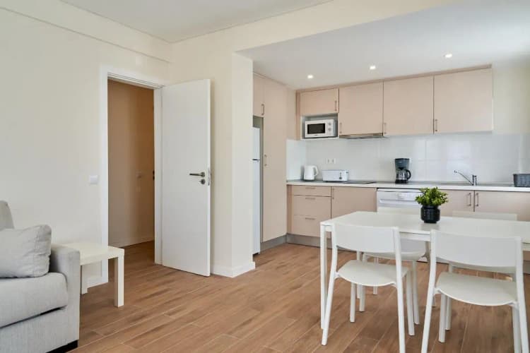 APARTMENT DELUXE WITH BALCONY Room, Legacy Suites & Apartments Albufeira Al, Algarve