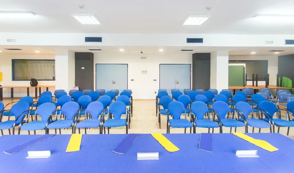 Conferences, Albergue Juvenil Colegio Mayor Galileo Galilei, Valencia