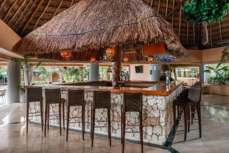 Bar, Puerto Aventuras Beach Resort, Cancun Area