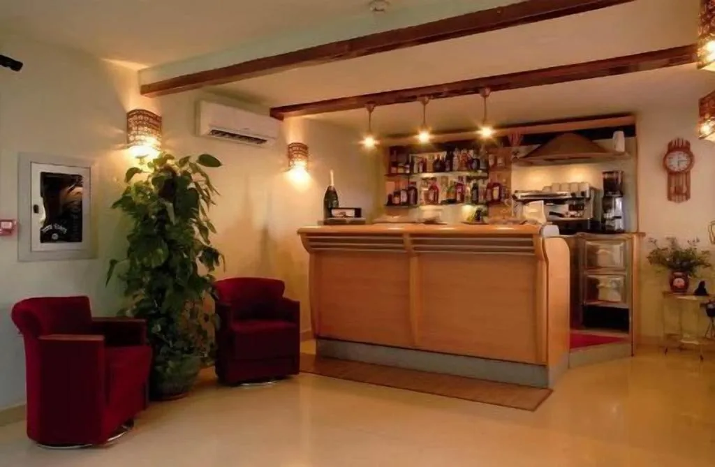 Bar, Eden Hotel, Naples