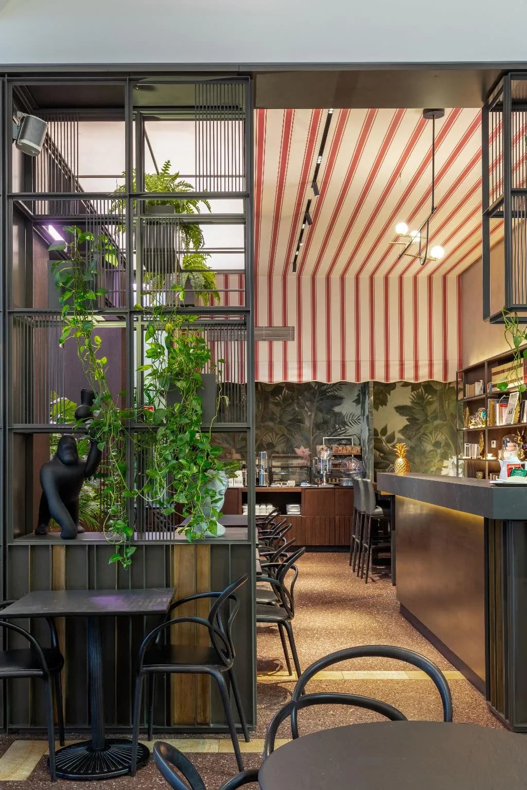 Bar, Sanpi Milano, Milan