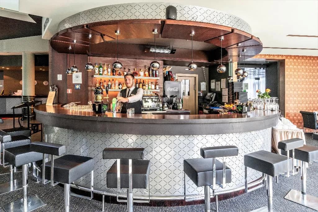 Bar, Rixwell Elefant Hotel, Riga