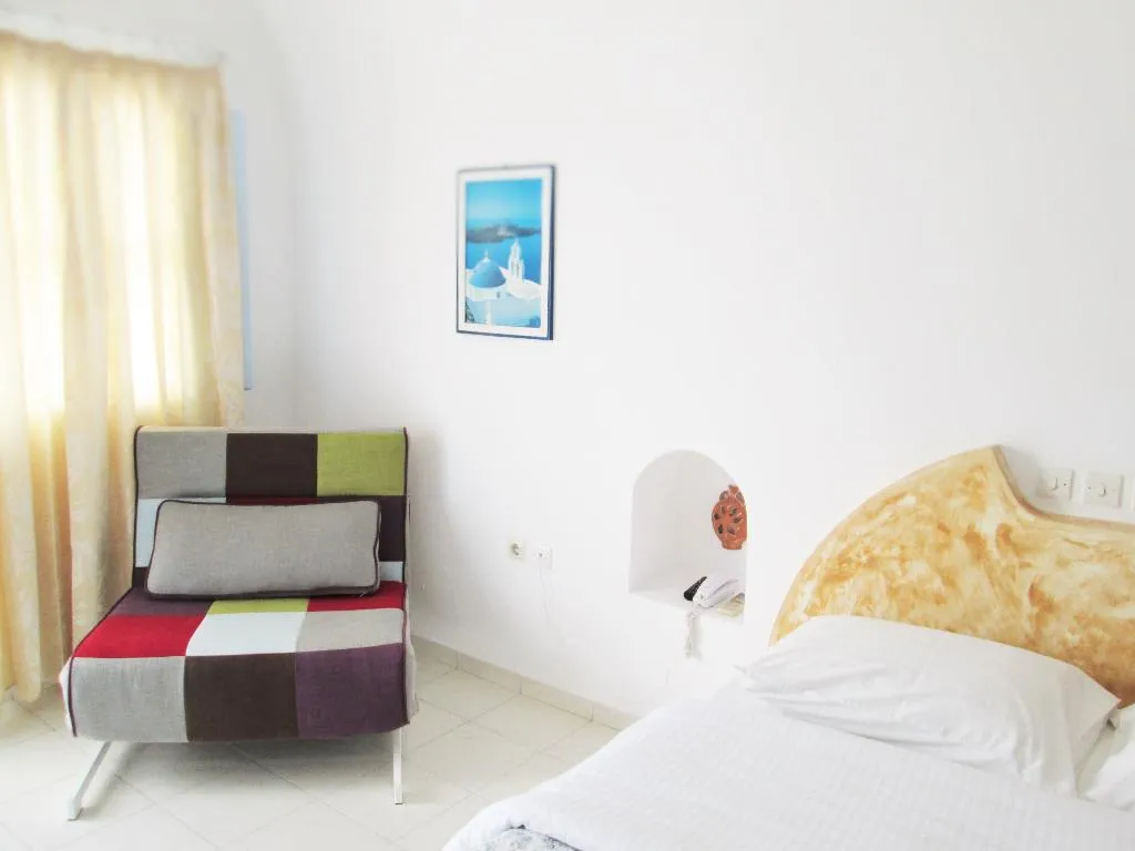 Double or Twin STANDARD Room, Caldera Butterfly Villas, Santorini