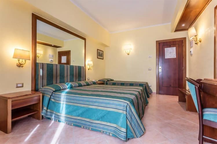 DOUBLE ECONOMY Room, Raeli Hotel Luce, Rome