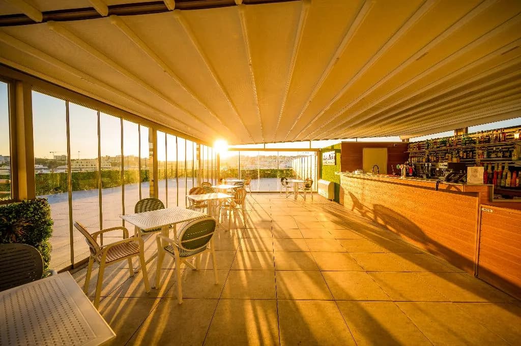 Bar, Grands Suites Hotel Residences & Spa, Malta