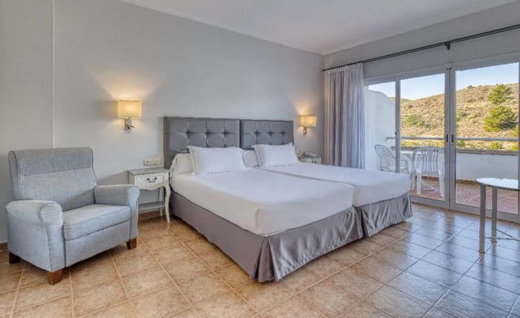 FAMILY ROOM STANDARD Room, Alhaurin Golf Hotel, Costa Del Sol