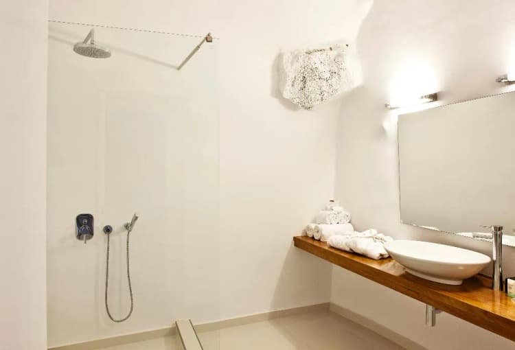 DOUBLE WITH JACUZZI Room, Villaki Oia, Santorini