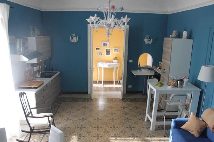 General view, Suite De La Rosa, Palermo