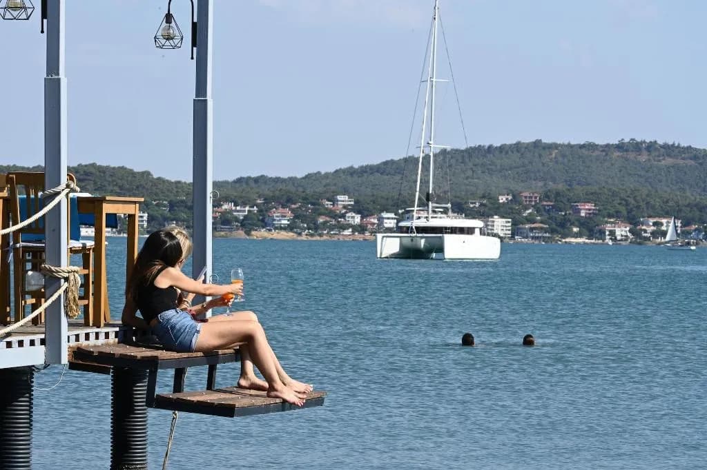 Beach, Cunda Deniz Hotel, Izmir