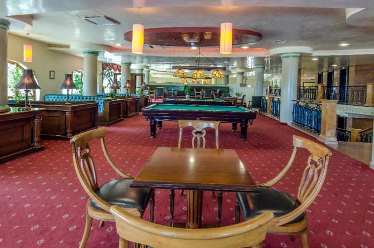 Bar, Admiral, Varna