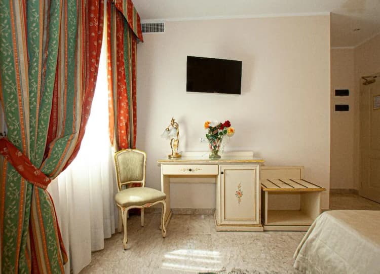 DOUBLE ECONOMY Room, Viktoria Palace, Venice