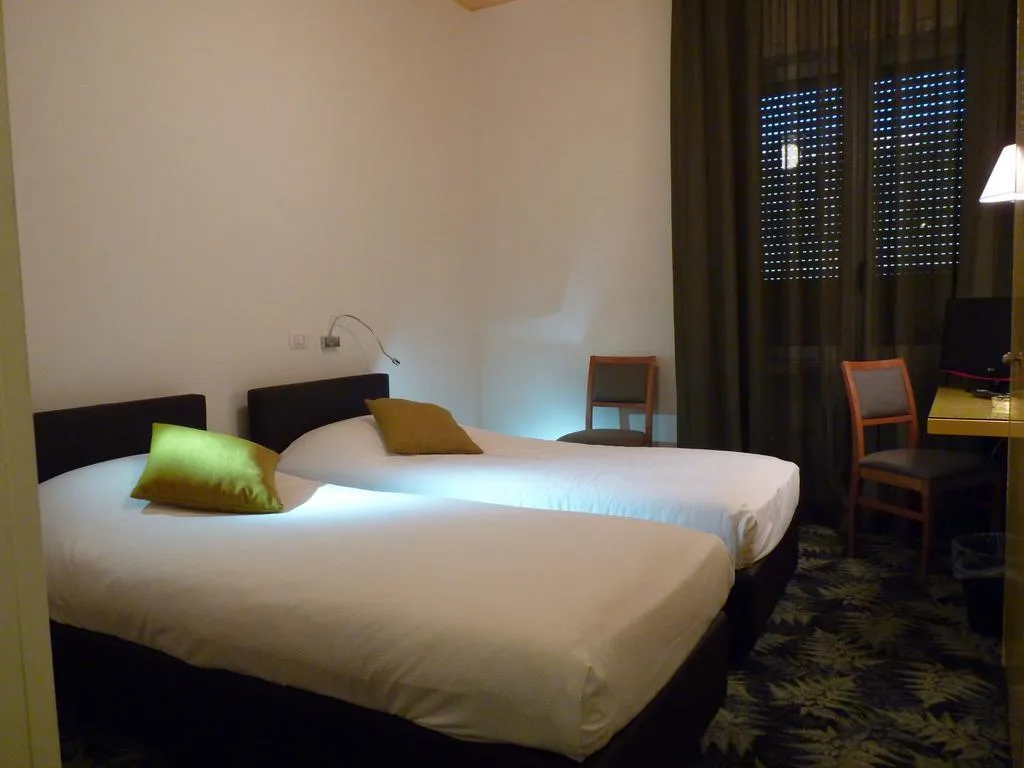 Double or Twin CLASSIC Room, LH Hotel Arca Street Art, Perugia