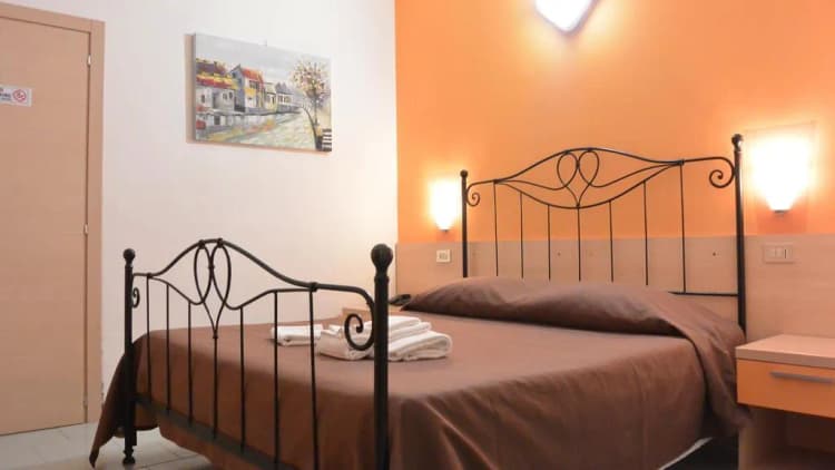 DOUBLE STANDARD Room, Ambrosiana, Milan