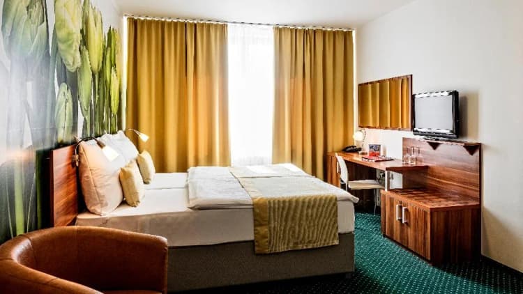 Double or Twin STANDARD Room, Vista Hotel, Prague