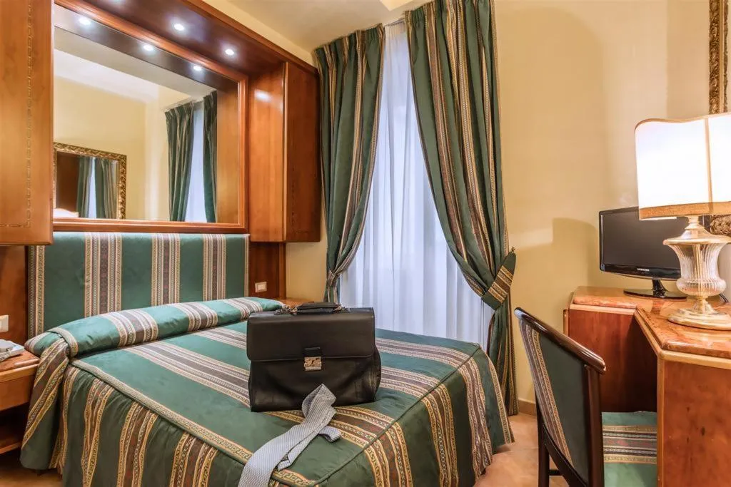 DOUBLE ECONOMY Room, Raeli Hotel Archimede, Rome